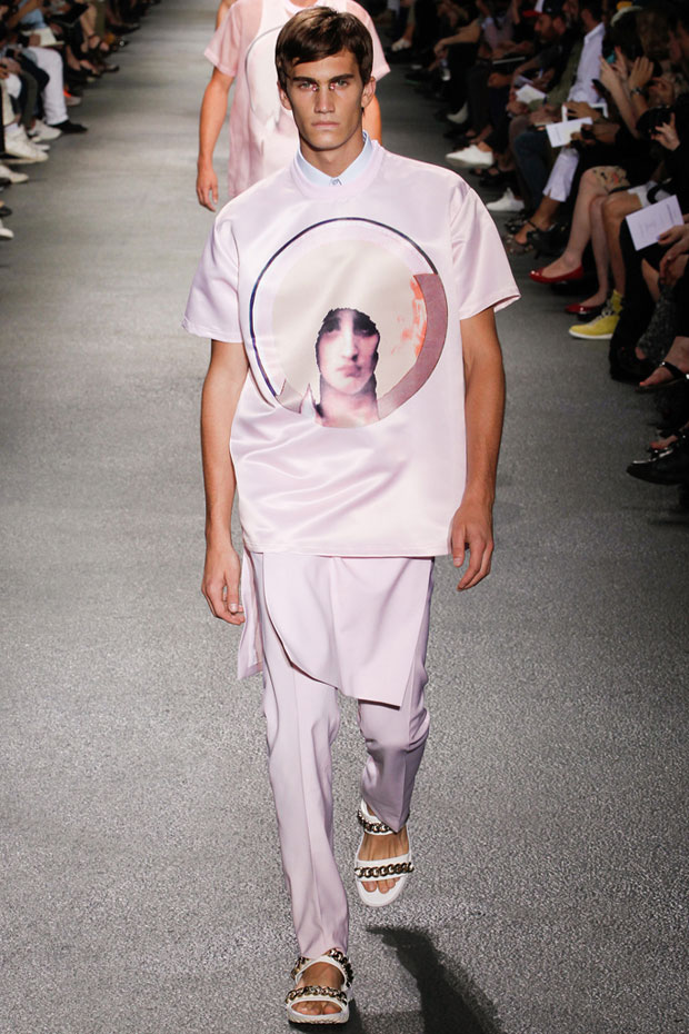 狗头不再 人头来了 givenchy 2013 春夏男装系列