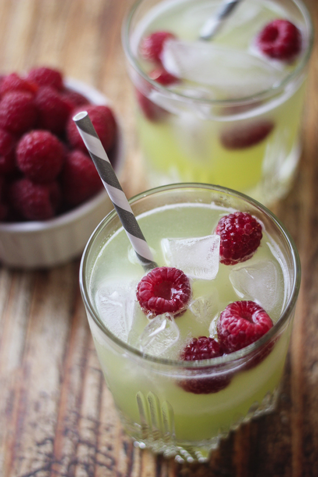 14 Beautiful Fruit-Infused Waters To Drink Instead Of Soda 3