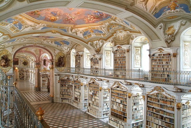 25+ Of The Most Majestic Libraries In The World 5