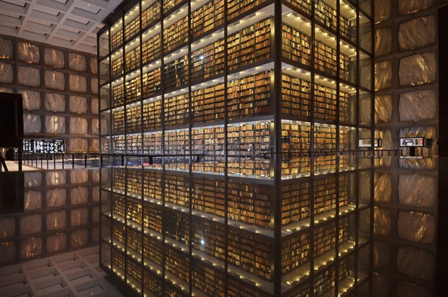25+ Of The Most Majestic Libraries In The World 18