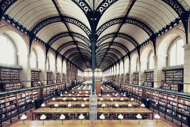 25+ Of The Most Majestic Libraries In The World 19