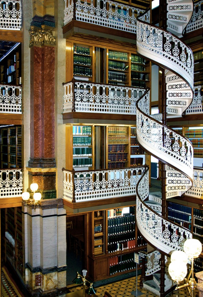25+ Of The Most Majestic Libraries In The World 22