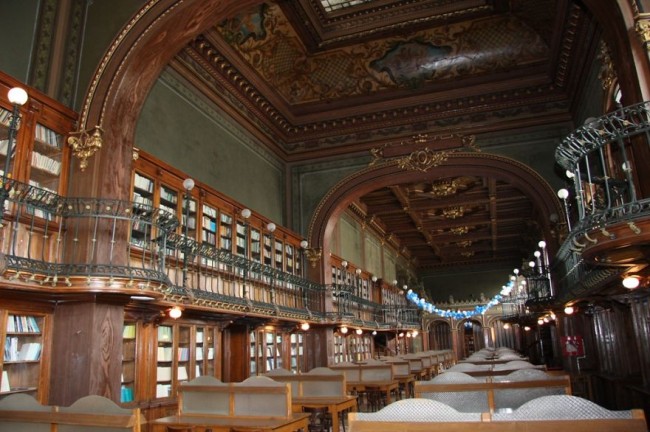25+ Of The Most Majestic Libraries In The World 25