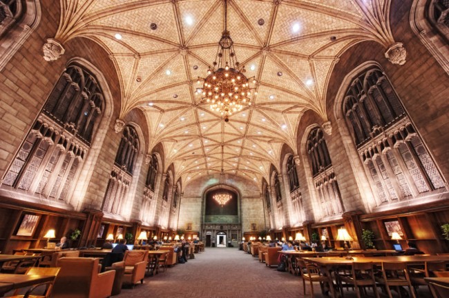 25+ Of The Most Majestic Libraries In The World 27